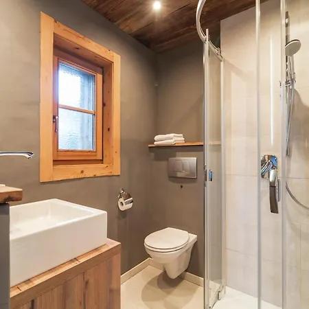 Quaint In With Barbecue Chalet *