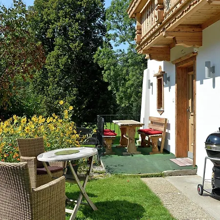 Quaint In With Barbecue *