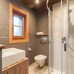 Detached In Near The Lift Dağ evi *
