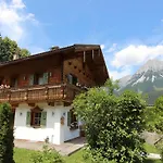 Detached In Near The Lift Dağ evi